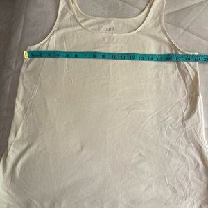 J Jill Perfect tank-xl